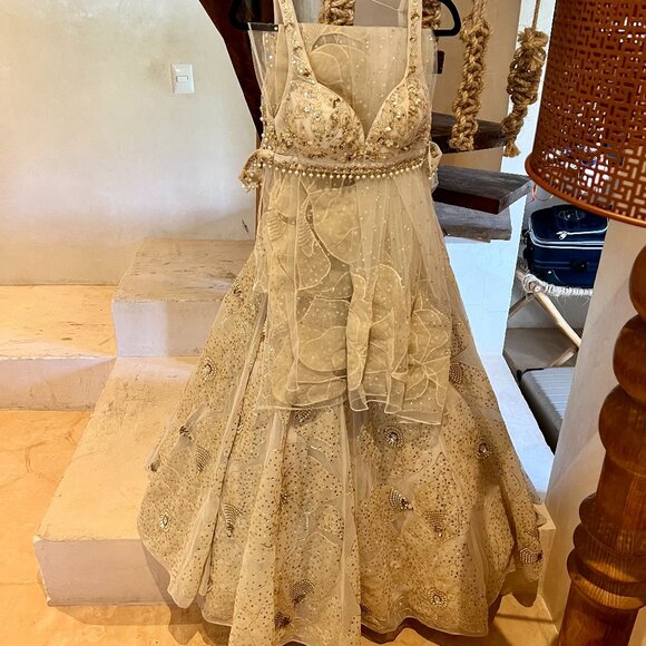 Seema Gujral White Applique Embroidered Lehenga Set + Jewelry - Picture 2 of 3